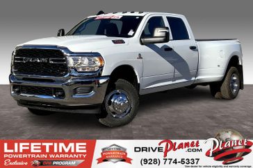 2024 RAM 3500 Tradesman Crew Cab 4x4 8' Box