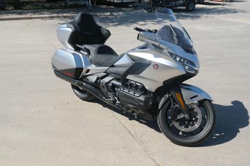 NEW 2025 HONDA GOLD WING TOUR DCT  in a LIGHT SILVER METALLIC exterior color. Family PowerSports (877) 886-1997 familypowersports.com 