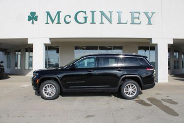 Used 2023 Jeep Grand Cherokee L LAREDO 4X4 W/ LUXURY TECH GROUP
