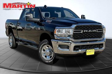 2024 RAM 2500 Tradesman Crew Cab 4x4 6'4' Box