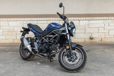 2023 SUZUKI SV 650 ABS in a BLUE exterior color. Family PowerSports (877) 886-1997 familypowersports.com 