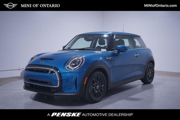 2023 MINI Cooper SE Electric Signature Plus