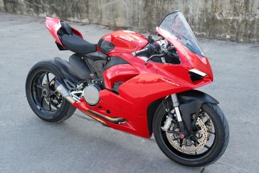 2020 DUCATI PANIGALE V2 RED 
