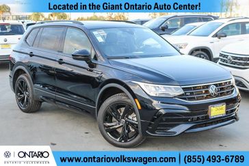 2024 Volkswagen Tiguan 2.0T SE R-Line Black