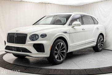 2024 Bentley Bentayga EWB V8