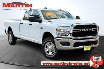 2024 RAM 2500 Tradesman Crew Cab 4x4 8' Box