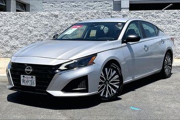 Used 2024 Nissan Altima 2.5 SV