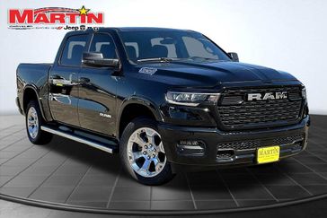 2025 RAM 1500 Lone Star Crew Cab 4x2 5'7' Box