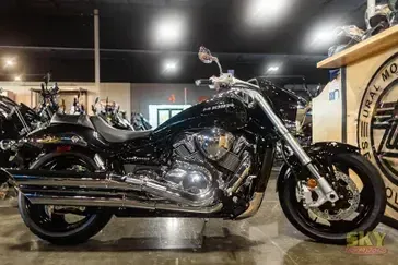 New 2024 Suzuki BOULEVARD M109R 