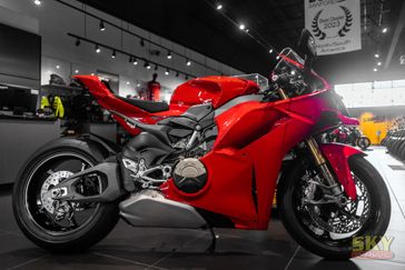 2025 Ducati Panigale V4 S 