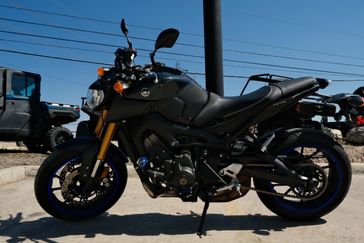 2014 Yamaha FZ09 GRAY AND BLUE