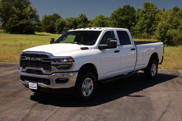 2025 RAM 2500 Tradesman Crew Cab 4x4 8' Box
