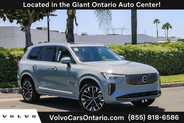 2025 Volvo XC90 B5 Plus