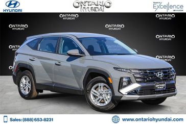 New 2025 Hyundai Tucson SE