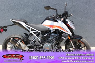 2022 KTM Duke 390