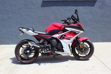 2014 Yamaha FZ 6 R 
