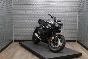 USED 2024 TRIUMPH STREET TRIPLE 765 R 