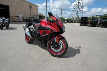 2025 SUZUKI GSXR1000 RED 