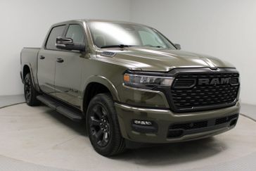 New 2027 RAM 1500 Express Crew Cab 4x4 5'7' Box
