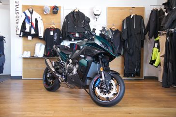 2026 BMW M 1000 XR