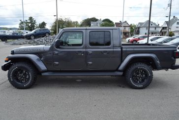 Granite Crystal Metallic Clear Coat