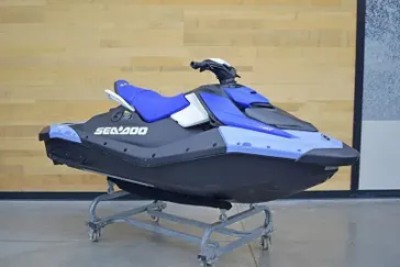 2025 SEADOO SPARK FOR 2 CONVENIENCE PACKAGE DAZZLING BLUE AND VAPOR BLUE 