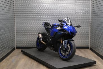 USED 2022 YAMAHA YZFR1 