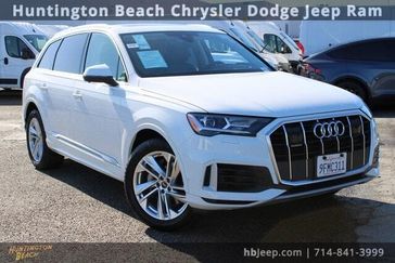 2023 Audi Q7 55 Premium Plus