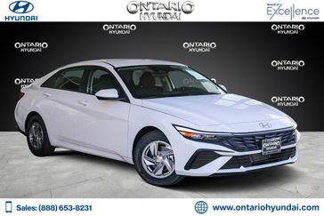 New 2025 Hyundai Elantra SE