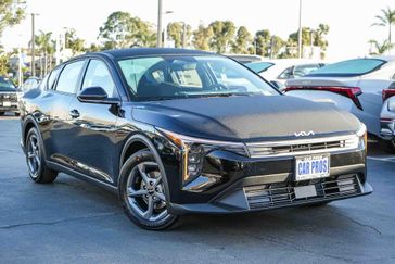 New 2026 Kia K4 LXS