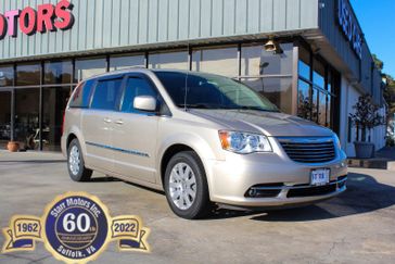 2016 Chrysler Town & Country Touring