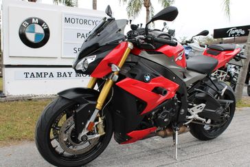 2016 BMW S 1000 R