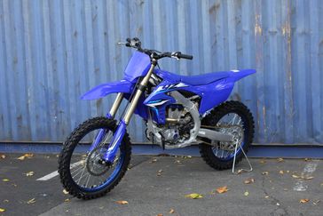 TEAM YAMAHA BLUE