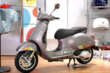 2023 Vespa GTS SUPER 300 TECH 