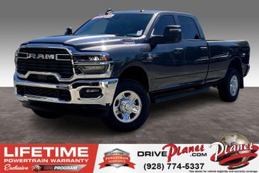 2025 RAM 2500 Tradesman Crew Cab 4x4 8' Box