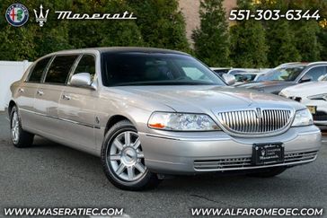 Used 2008 Lincoln Town Car Executive