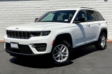 New 2025 Jeep Grand Cherokee Laredo X