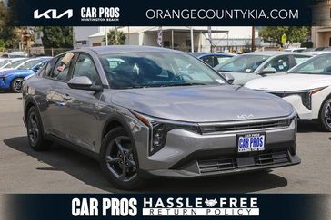 New 2026 Kia K4 LXS