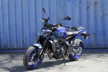 TEAM YAMAHA BLUE