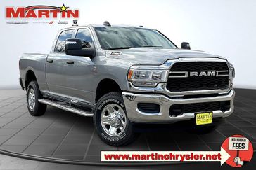 2024 RAM 2500 Tradesman Crew Cab 4x4 6'4' Box