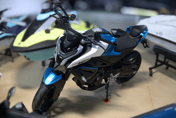 New 2025 CFMOTO 450NK 