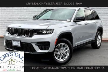 New 2026 Jeep Grand Cherokee Laredo X 4x4