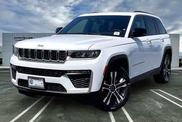 New 2027 Jeep Grand Cherokee Limited
