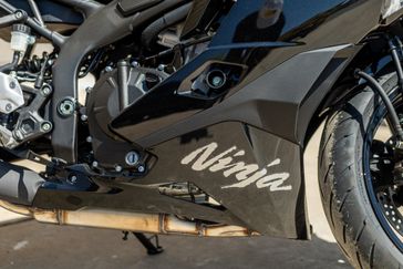 New 2025 Kawasaki NINJA ZX4R ABS METALLIC SPARK BLACK
