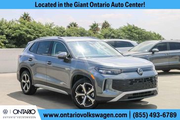 New 2025 Volkswagen Tiguan 2.0T SE