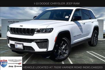 New 2027 Jeep Grand Cherokee Laredo Altitude 4x4