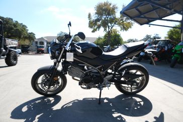 2024 SUZUKI SV650 ABS GLASS SPARKLE BLACK