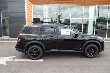 SUPER BLACK