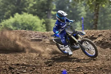 2025 YZ250