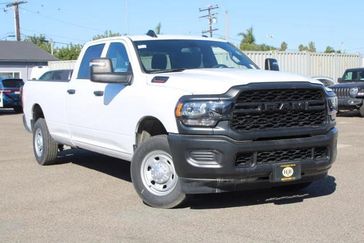 2023 RAM 2500 Tradesman Crew Cab 4x2 Long Box